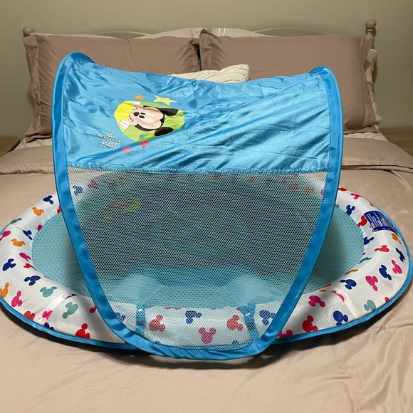 SwimWays Mickey pool float - Picture 3 of 8